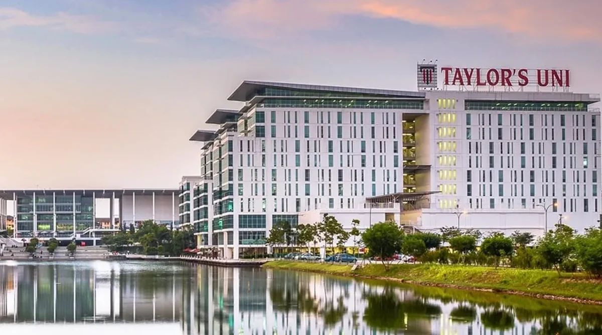 حرم جامعة تايلورز Lakeside Campus في ماليزيا